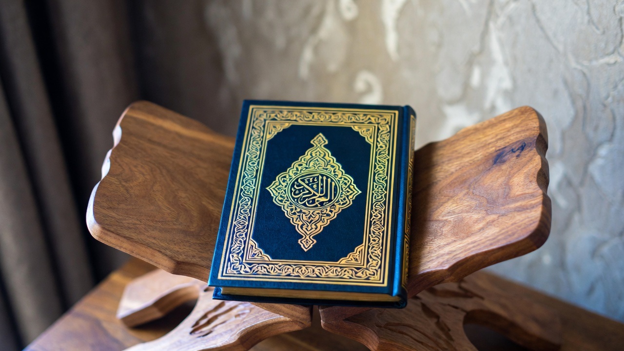 Contradicting Verses in Quran